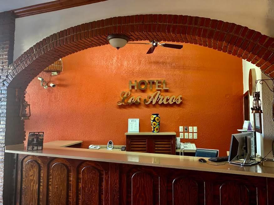 Hotel Los Arcos Hidalgo del Parral Exterior foto