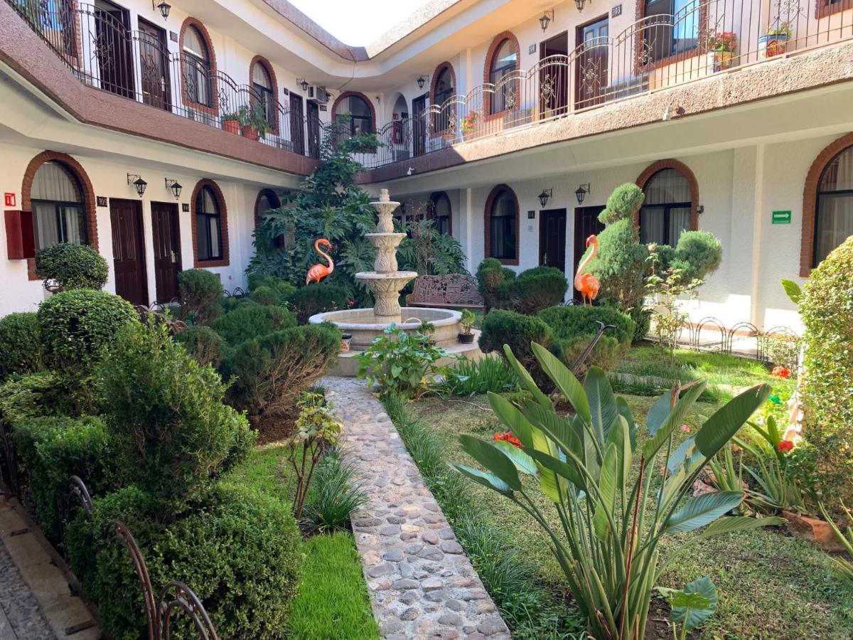 Hotel Los Arcos Hidalgo del Parral Exterior foto